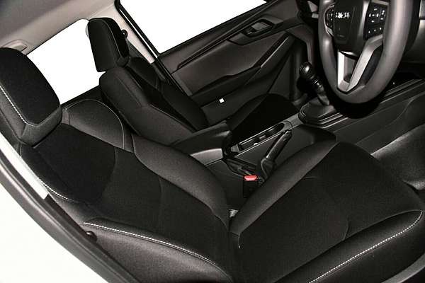 2025 Isuzu D-MAX SX 4X4