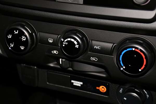 2025 Isuzu D-MAX SX 4X4
