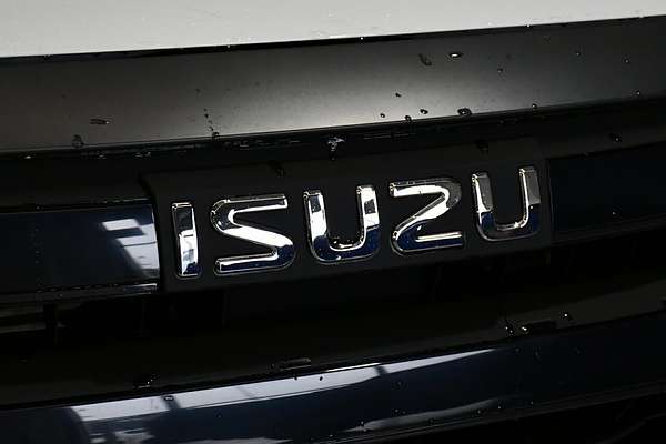 2025 Isuzu D-MAX SX 4X4