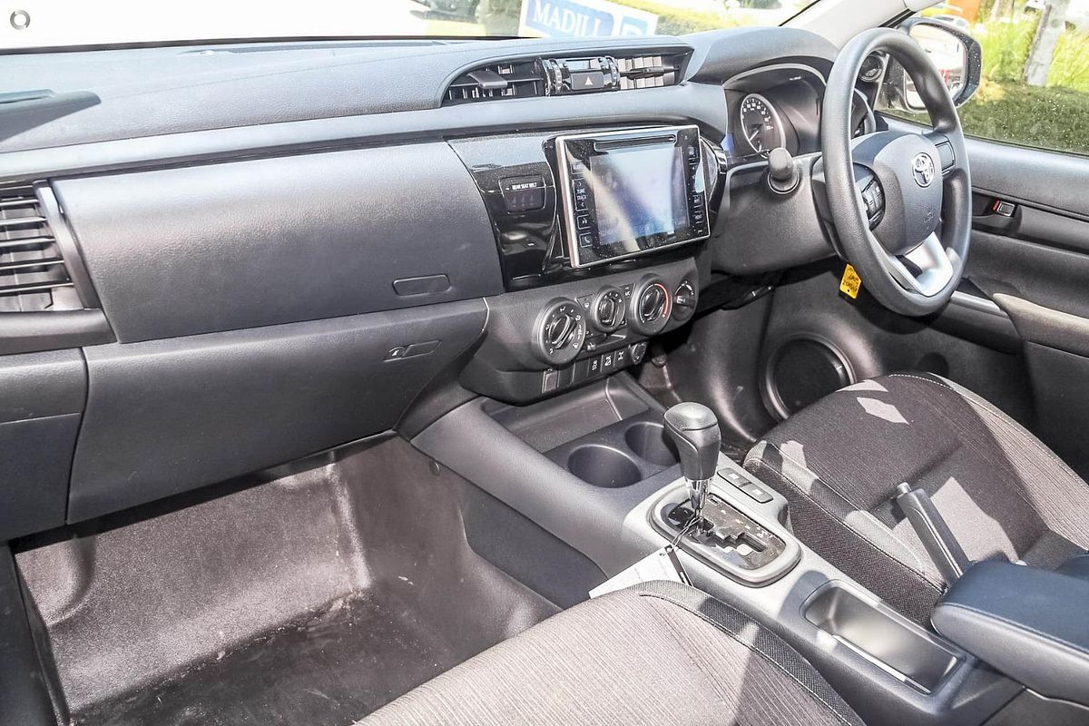 2018 Toyota Hilux SR5 GUN126R 4X4