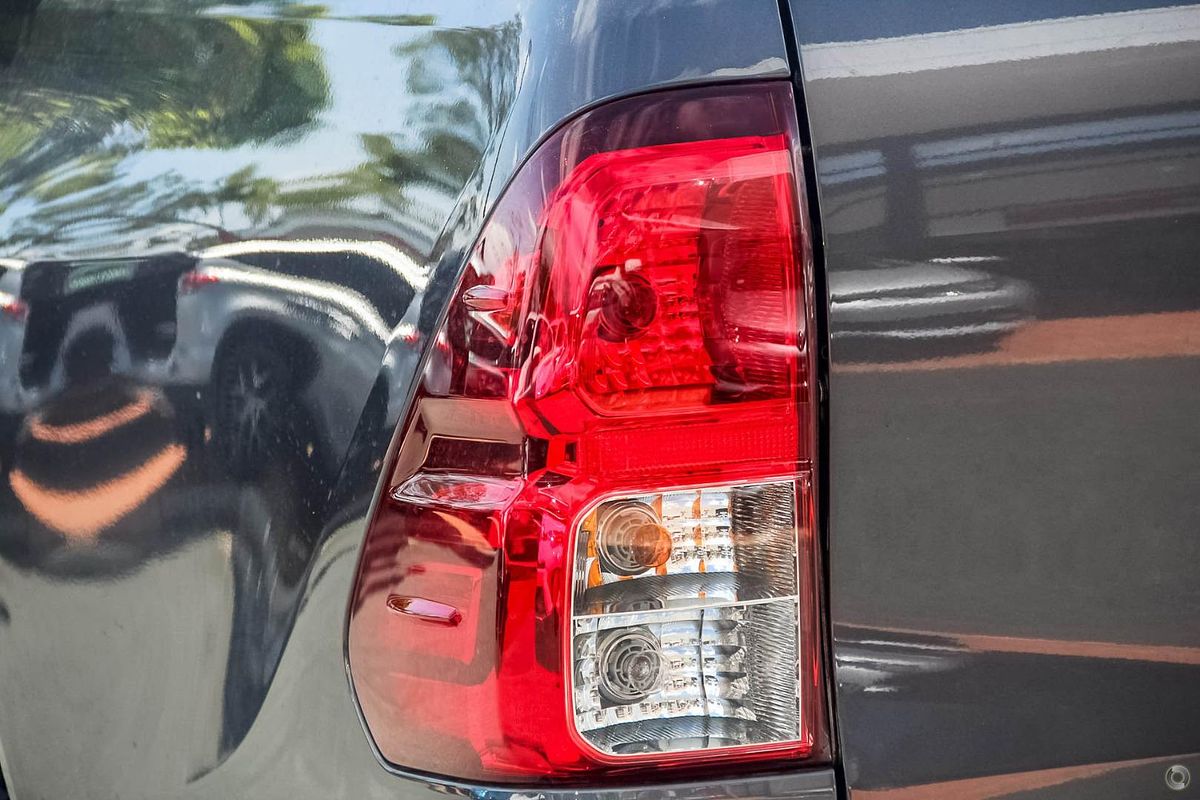 2018 Toyota Hilux SR5 GUN126R 4X4
