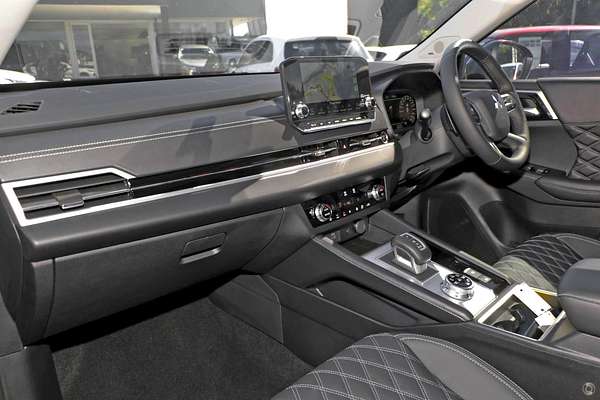2024 Mitsubishi Outlander PHEV Exceed ZM