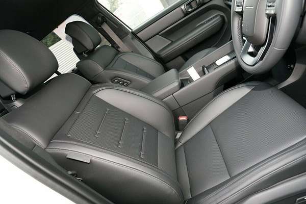 2025 Hyundai Santa Fe Hybrid Calligraphy MX5.V1