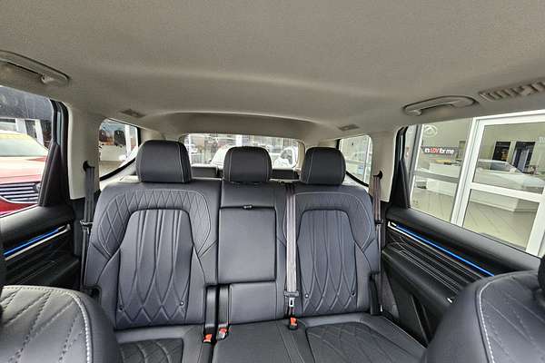 2025 LDV D90 Executive SV9A