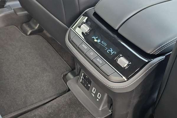 2025 LDV D90 Executive SV9A
