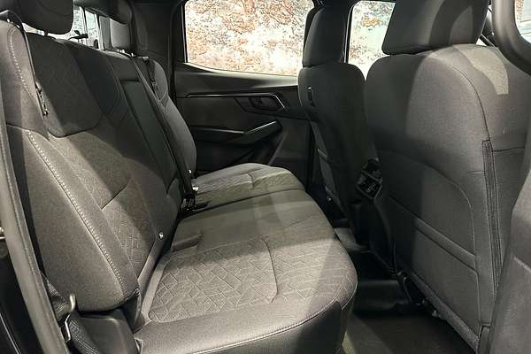 2025 Isuzu D-MAX X-RIDER 4X4