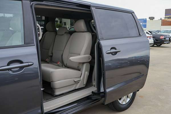 2017 Kia Carnival Si YP