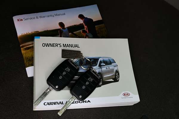 2017 Kia Carnival Si YP