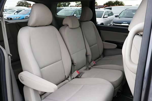 2017 Kia Carnival Si YP