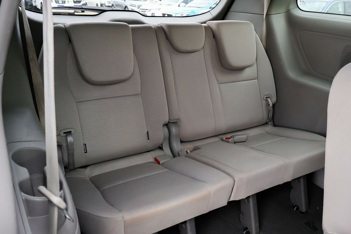 2017 Kia Carnival Si YP
