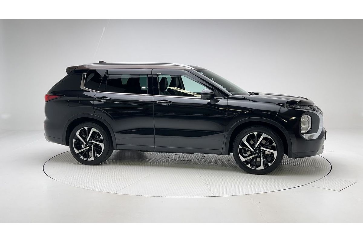 2022 Mitsubishi Outlander Exceed Tourer ZM