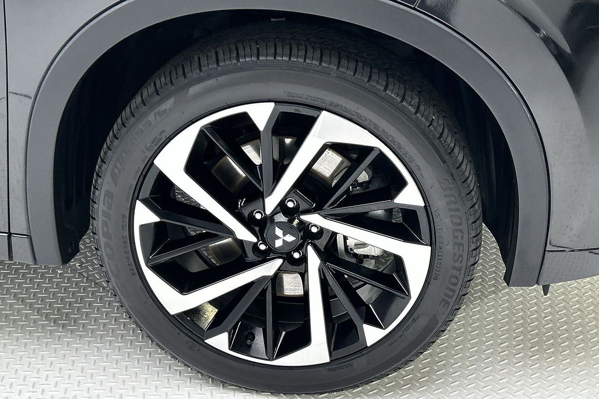 2022 Mitsubishi Outlander Exceed Tourer ZM