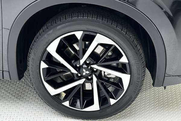 2022 Mitsubishi Outlander Exceed Tourer ZM