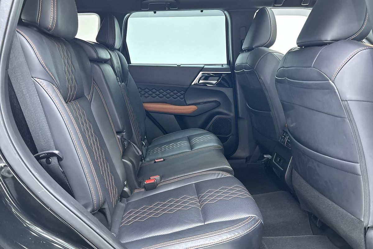2022 Mitsubishi Outlander Exceed Tourer ZM