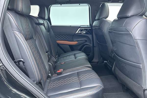 2022 Mitsubishi Outlander Exceed Tourer ZM