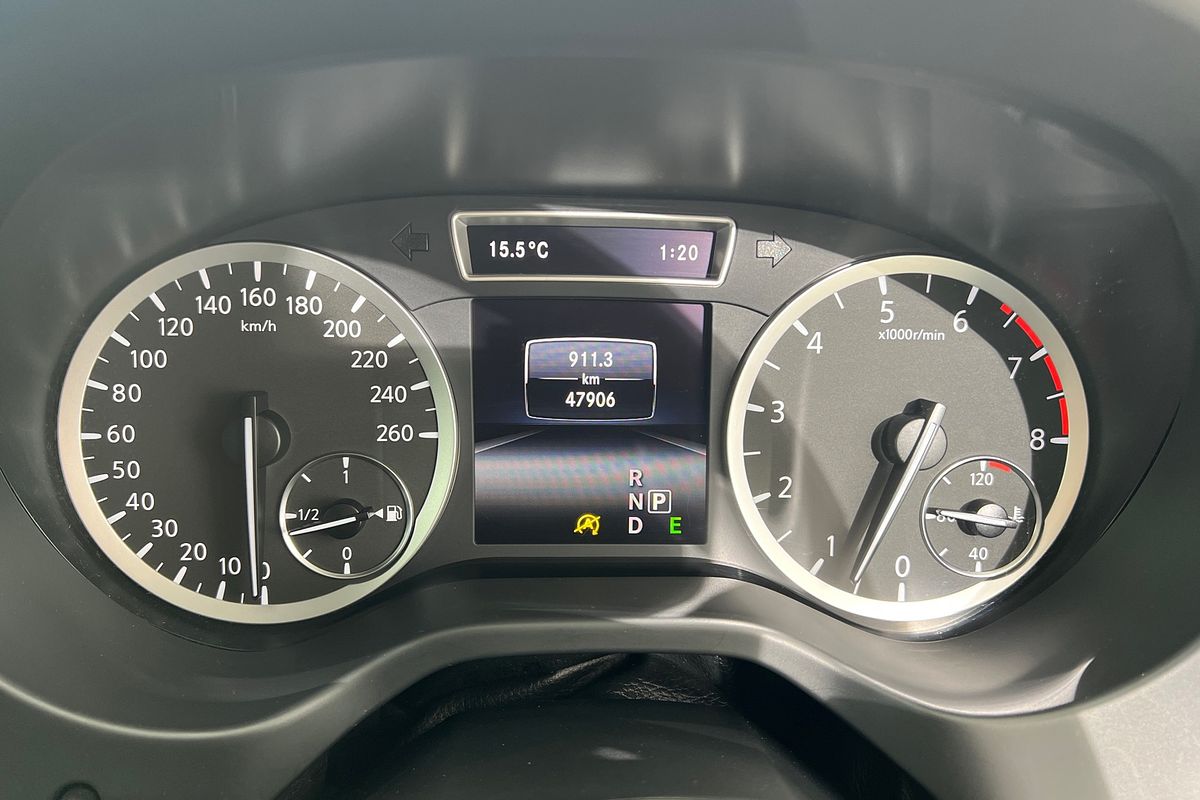 2016 INFINITI Q30 GT H15