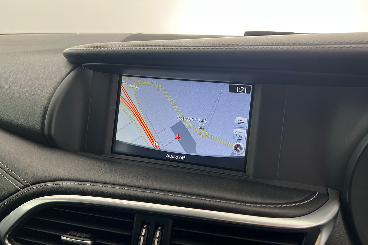 2016 INFINITI Q30 GT H15
