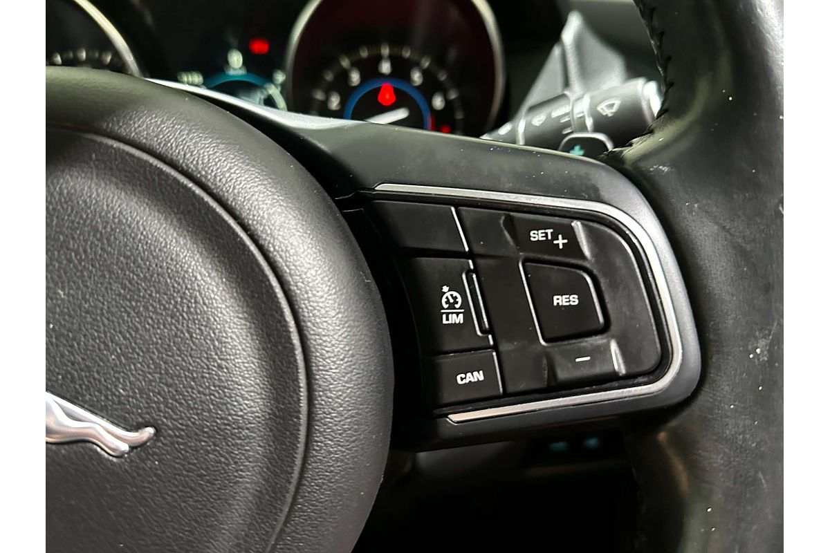 2016 Jaguar XE 25t Prestige X760