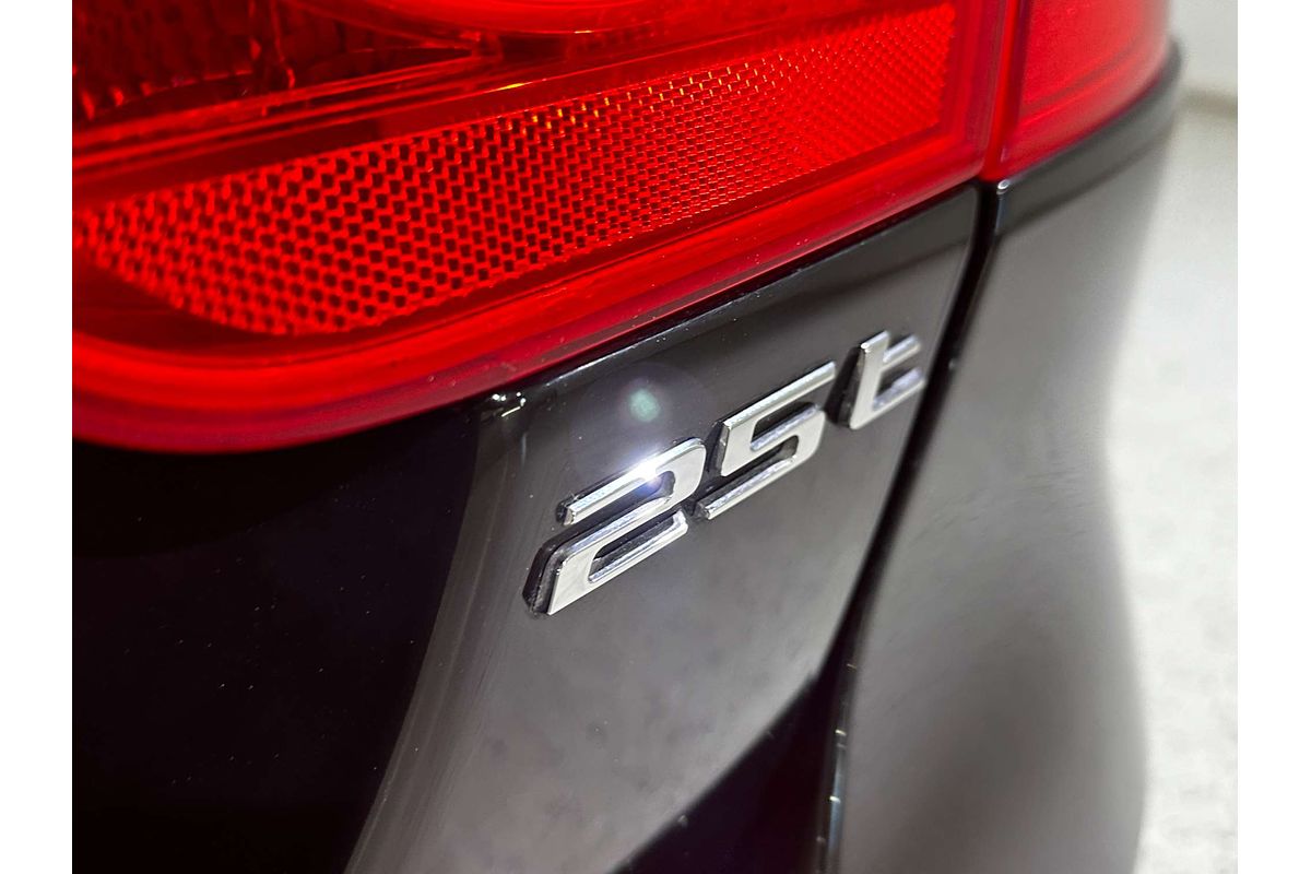2016 Jaguar XE 25t Prestige X760