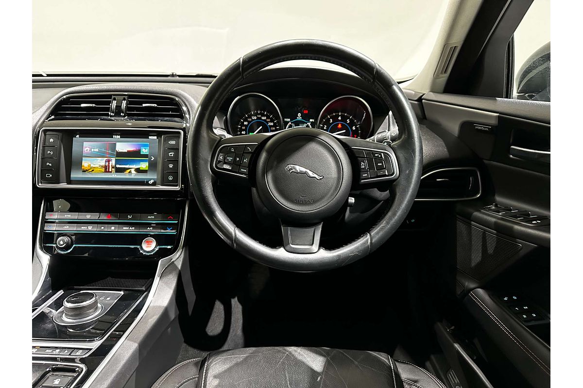 2016 Jaguar XE 25t Prestige X760