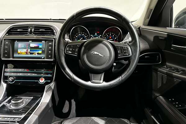 2016 Jaguar XE 25t Prestige X760