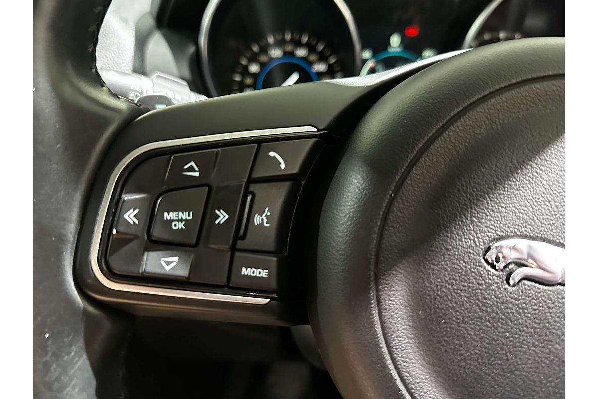 2016 Jaguar XE 25t Prestige X760