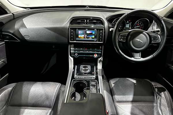 2016 Jaguar XE 25t Prestige X760
