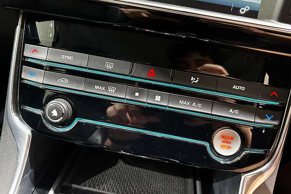 2016 Jaguar XE 25t Prestige X760