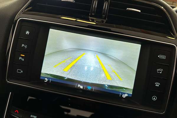 2016 Jaguar XE 25t Prestige X760