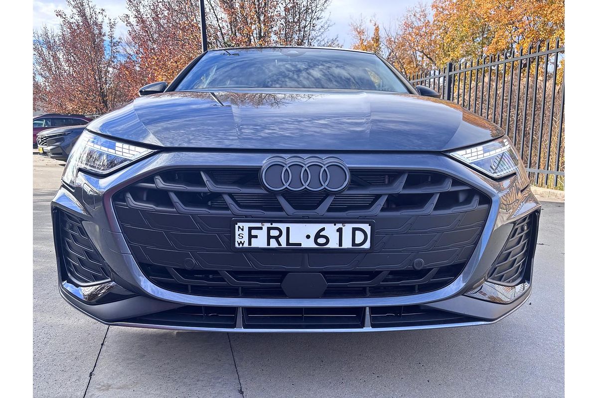 2025 Audi A3 35 TFSI S line GY