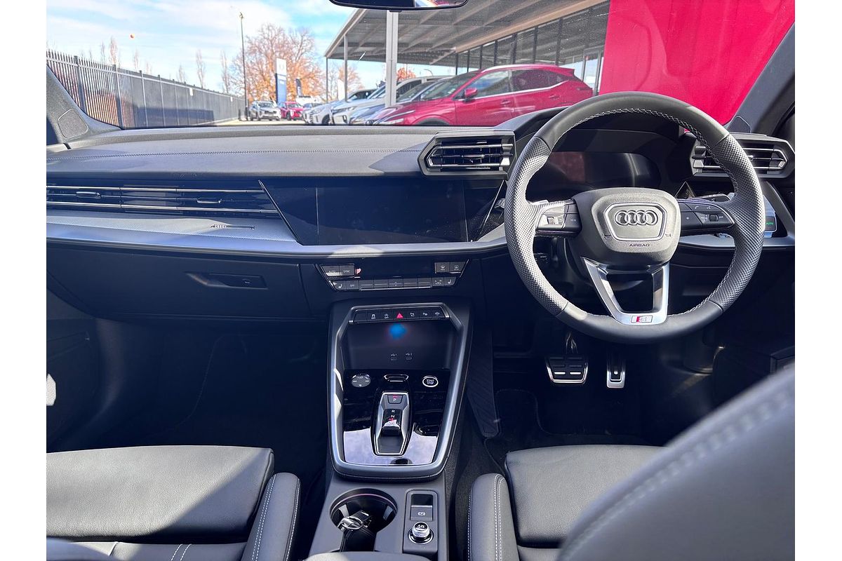 2025 Audi A3 35 TFSI S line GY