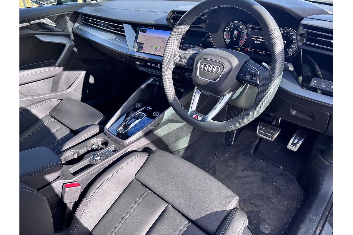 2025 Audi A3 35 TFSI S line GY