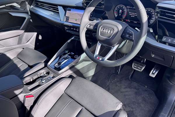 2025 Audi A3 35 TFSI S line GY