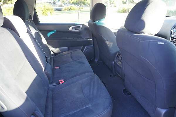 2015 Nissan Pathfinder ST N-Trek (4x4) R52 MY15