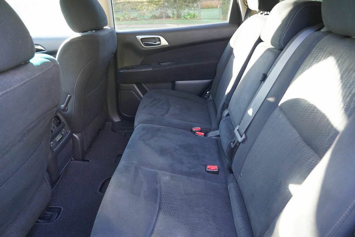2015 Nissan Pathfinder ST N-Trek (4x4) R52 MY15