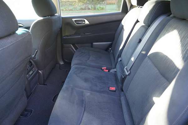 2015 Nissan Pathfinder ST N-Trek (4x4) R52 MY15