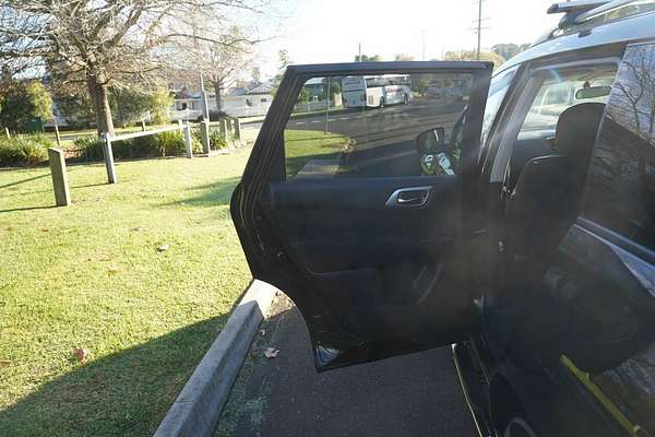 2015 Nissan Pathfinder ST N-Trek (4x4) R52 MY15