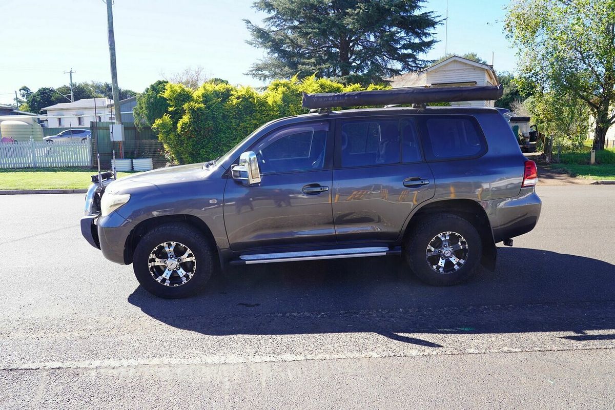 2007 Toyota Landcruiser GXL UZJ200R