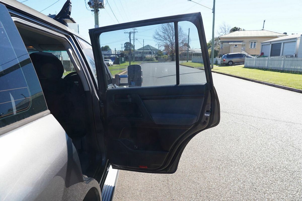2007 Toyota Landcruiser GXL UZJ200R