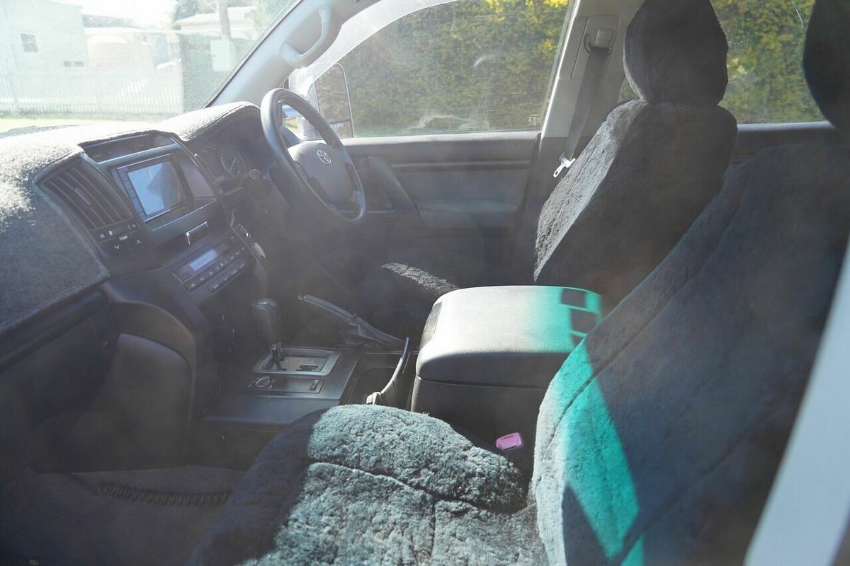 2007 Toyota Landcruiser GXL UZJ200R