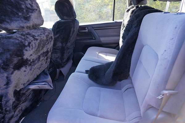 2007 Toyota Landcruiser GXL UZJ200R