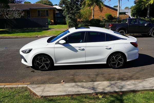 2023 MG MG5 Essence