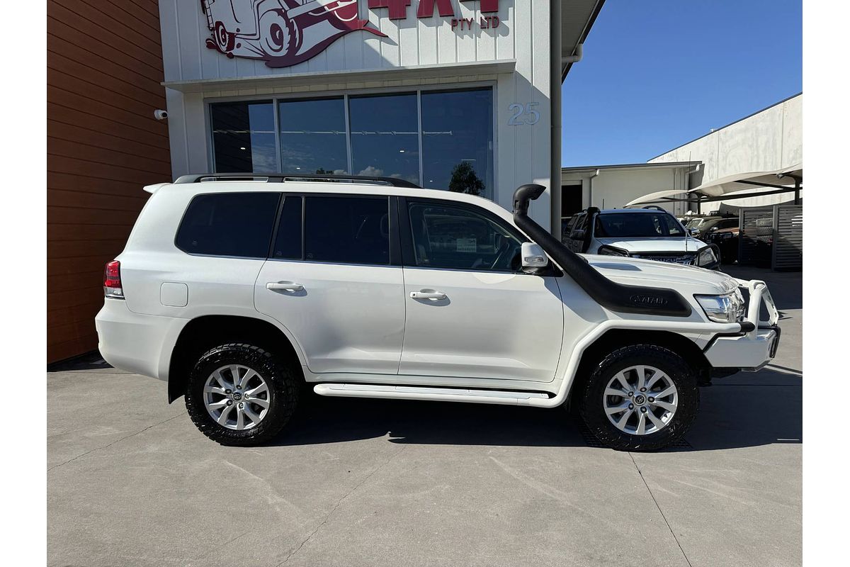 2017 Toyota Landcruiser VX VDJ200R
