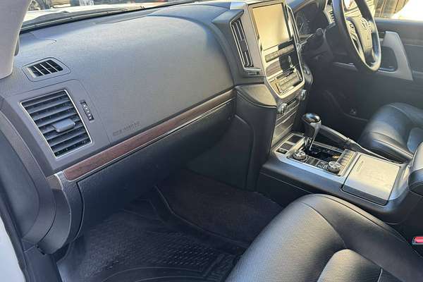 2017 Toyota Landcruiser VX VDJ200R