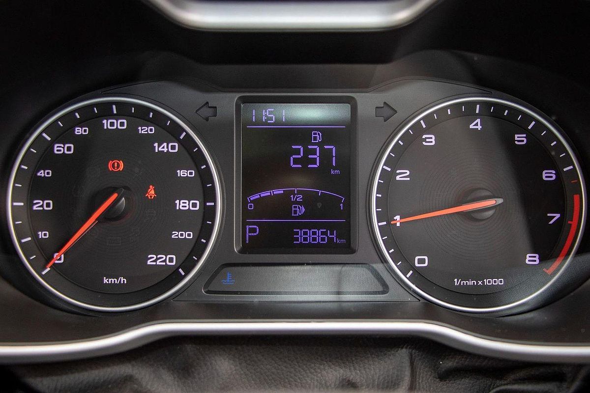 2019 MG ZS Essence AZS1