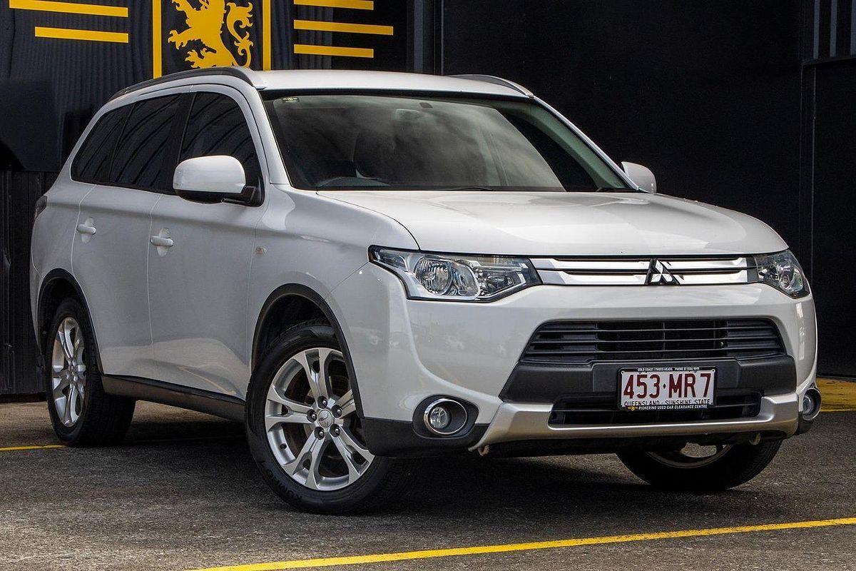 2014 Mitsubishi Outlander ES ZJ