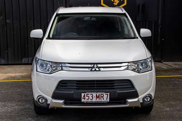 2014 Mitsubishi Outlander ES ZJ