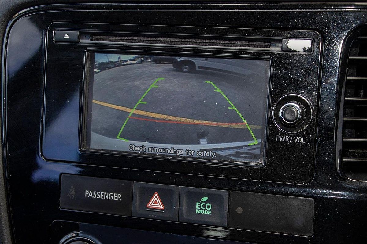2014 Mitsubishi Outlander ES ZJ