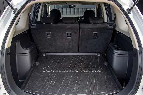 2014 Mitsubishi Outlander ES ZJ