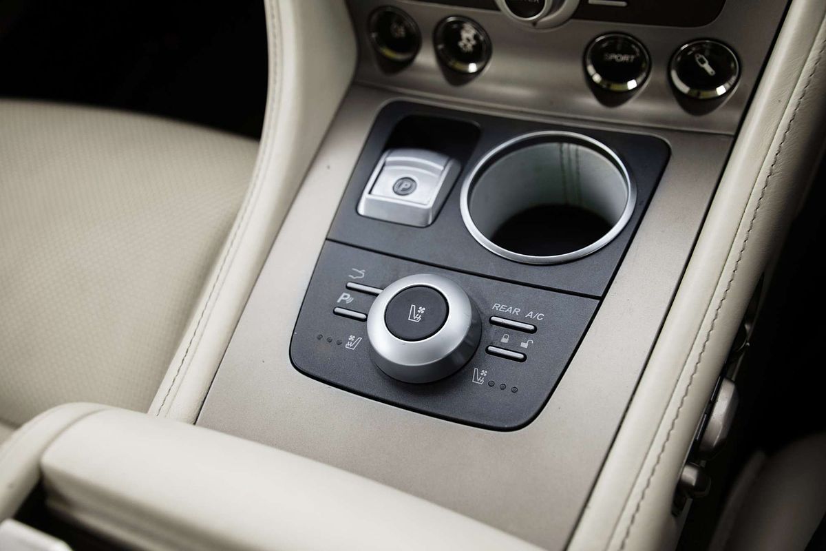 2010 Aston Martin Rapide